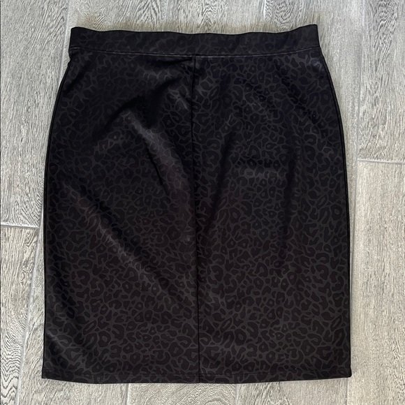 Xhilaration Black Tonal Leopard Print Skirt XL - Picture 3 of 5